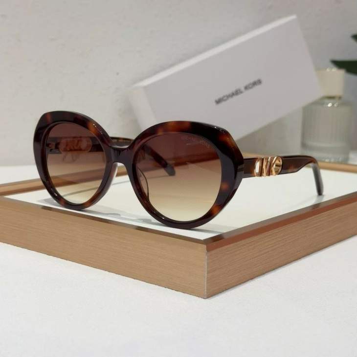 Picture of Michael Kors Sunglasses _SKUfw71187516fw